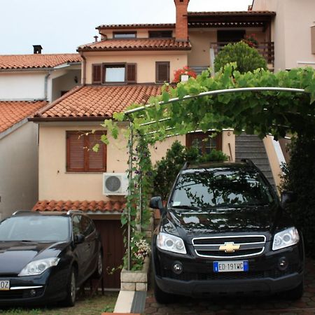 Family Friendly Apartments Pula Zewnętrze zdjęcie