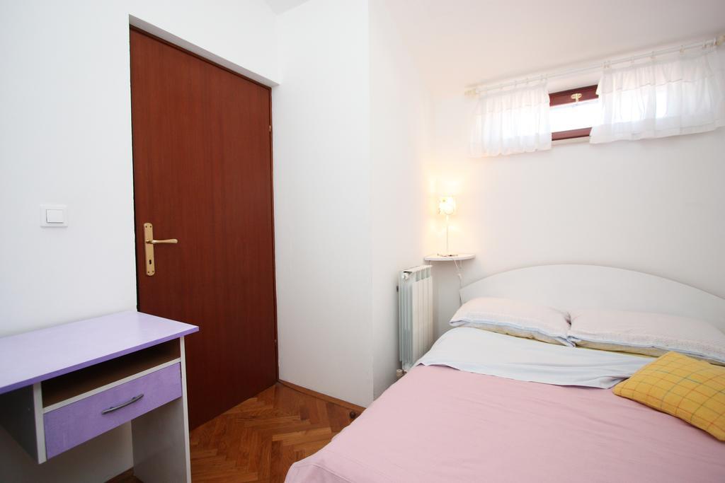 Family Friendly Apartments Pula Pokój zdjęcie