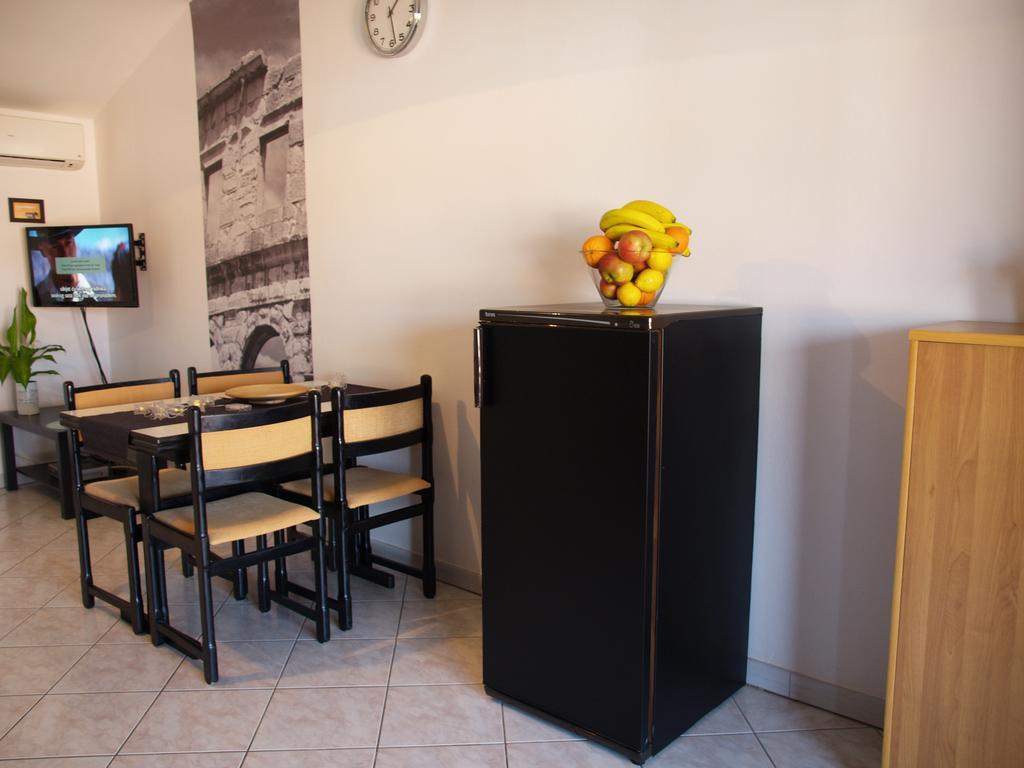 Family Friendly Apartments Pula Pokój zdjęcie