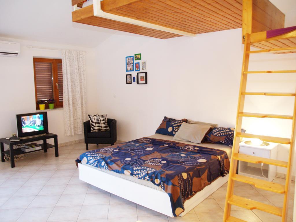Family Friendly Apartments Pula Pokój zdjęcie